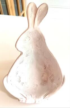 VIETRI BELLEZZA Italy White Embossed Ceramic Rabbit Figurine 9” Decor